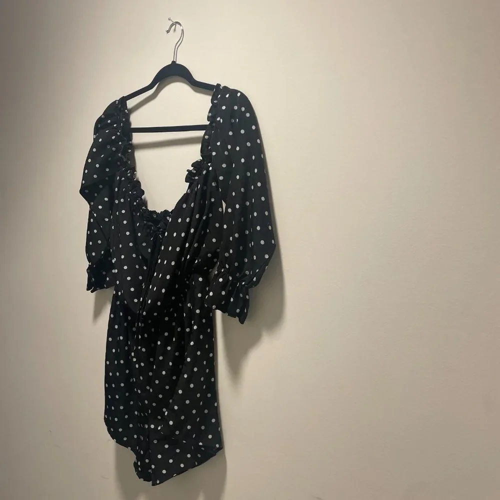Fashion Nova Flow And Tie Off Shoulder Romper - Black/White Size XS